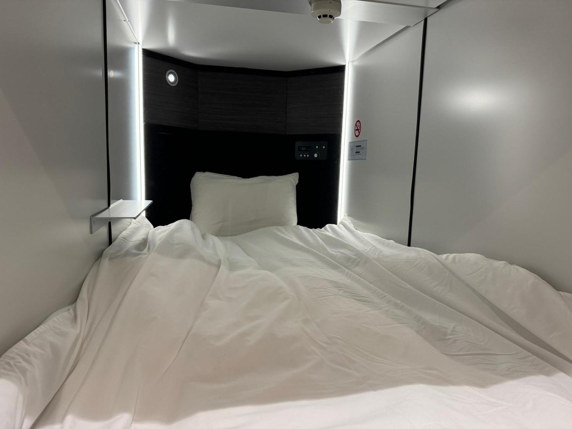 Capsule Hotel Suzumoriya Tokyo Exterior photo