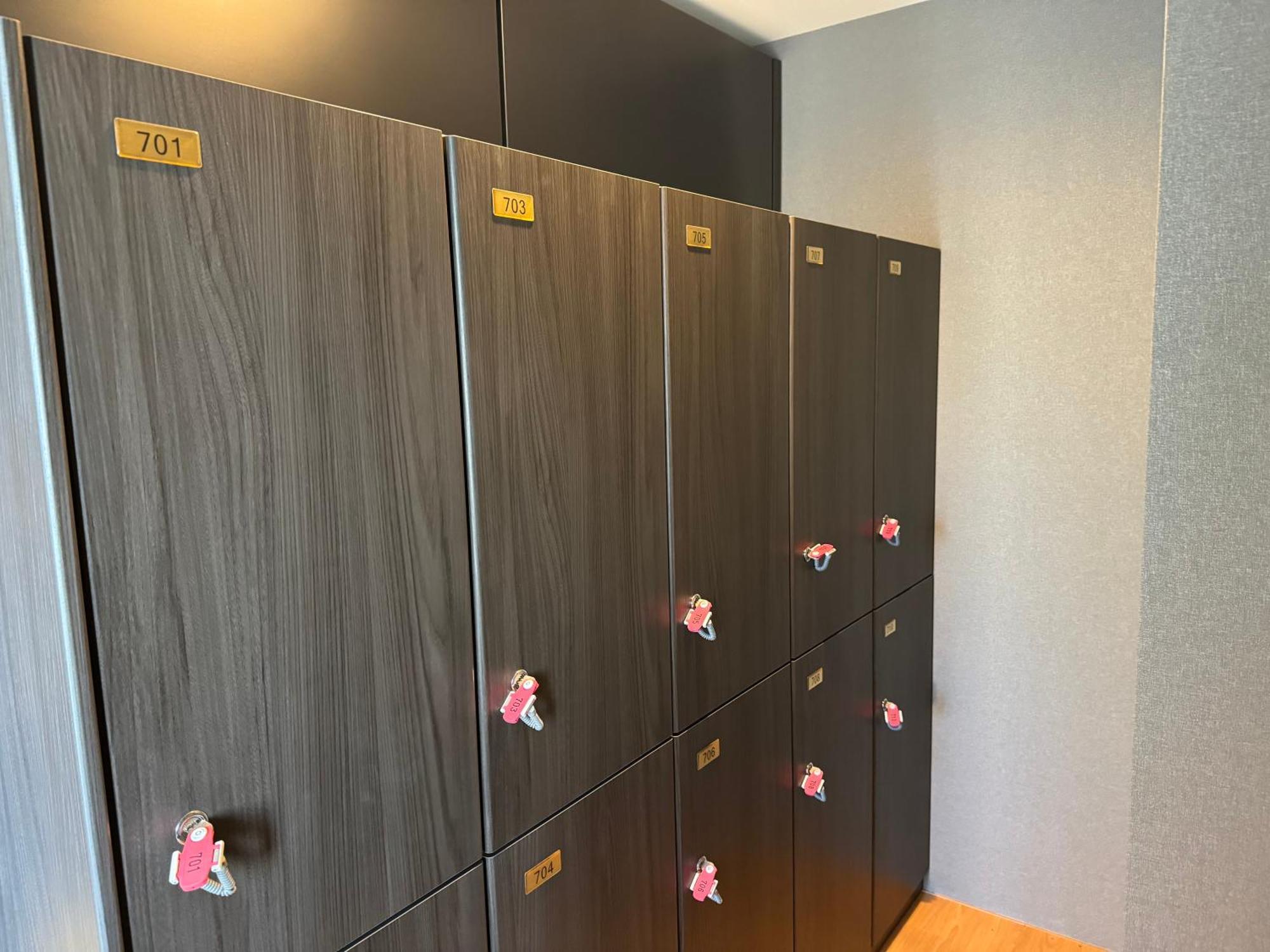 Capsule Hotel Suzumoriya Tokyo Exterior photo